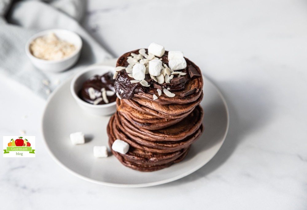 Шоколадно-творожные оладьи