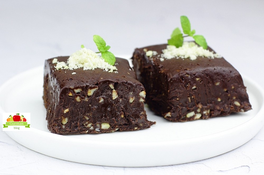 Шоколадные конфеты с орехами