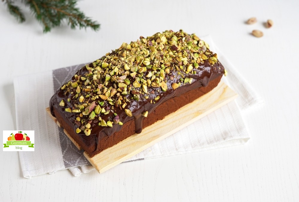 Шоколадный кекс с бананом и какао