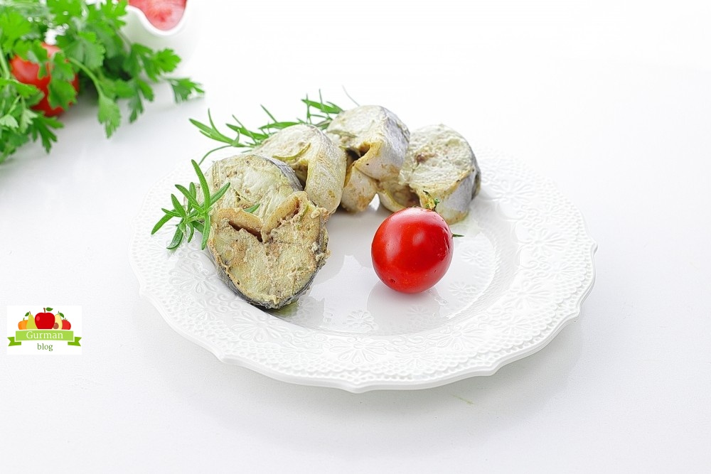 Скумбрия на пару в мультиварке