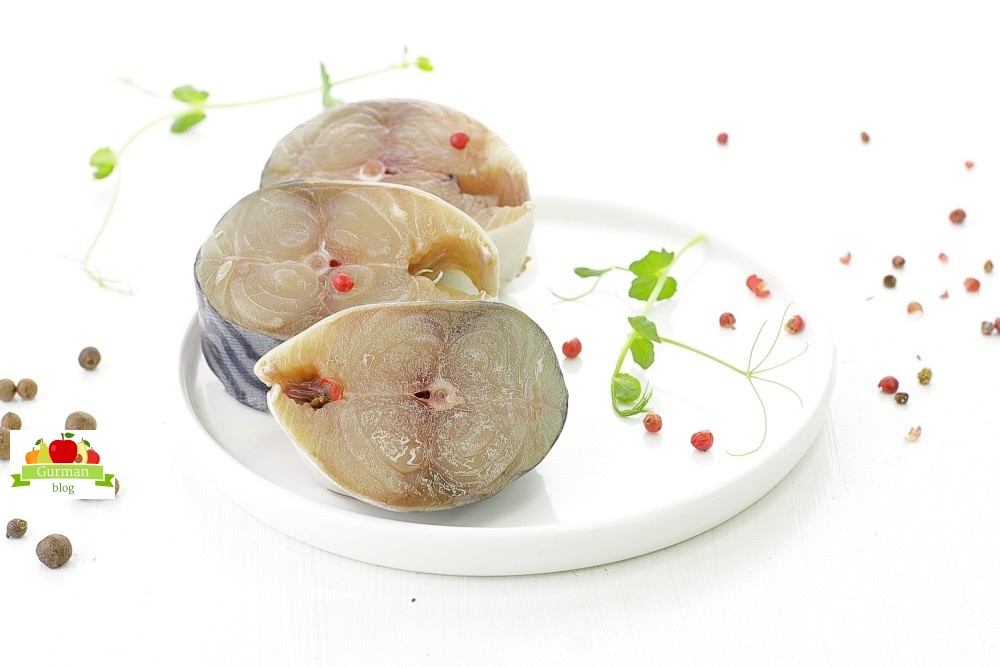 Скумбрия в рассоле кусочками