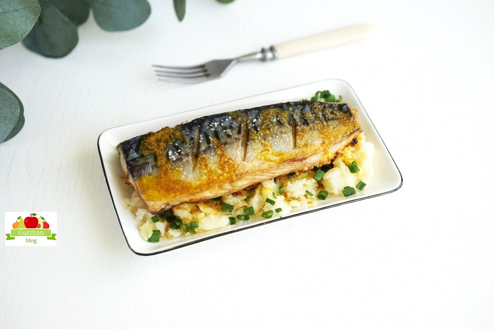 Скумбрия запеченная с картофелем в духовке