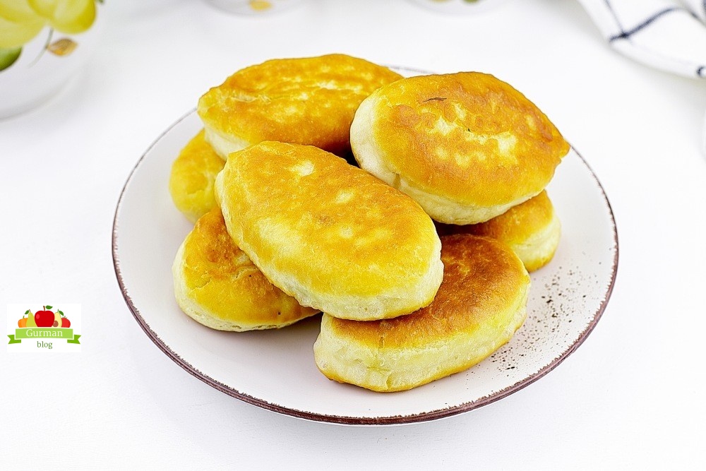 Сладкие пирожки со щавелем жареные на сковороде