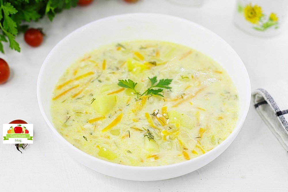 Сливочный суп с плавленным сыром и картофелем