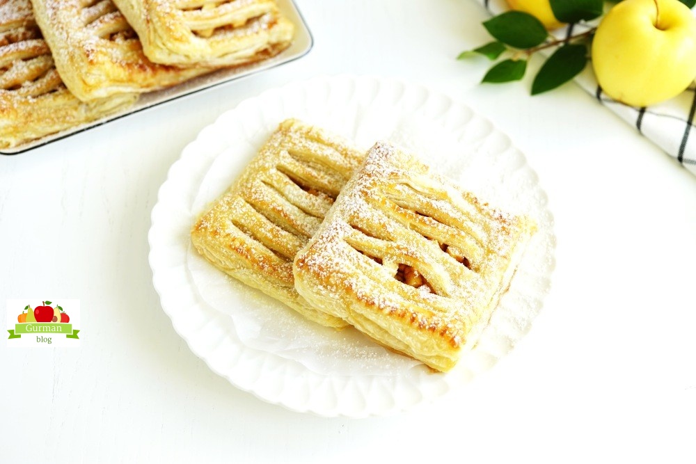 Слойки с яблоками из готового слоёного теста