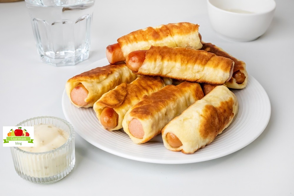 Сосиски в тесте на сковороде