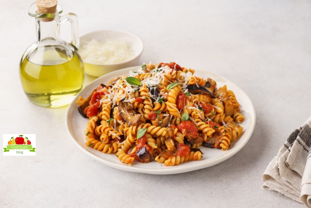 Томатный соус с баклажанами к пасте