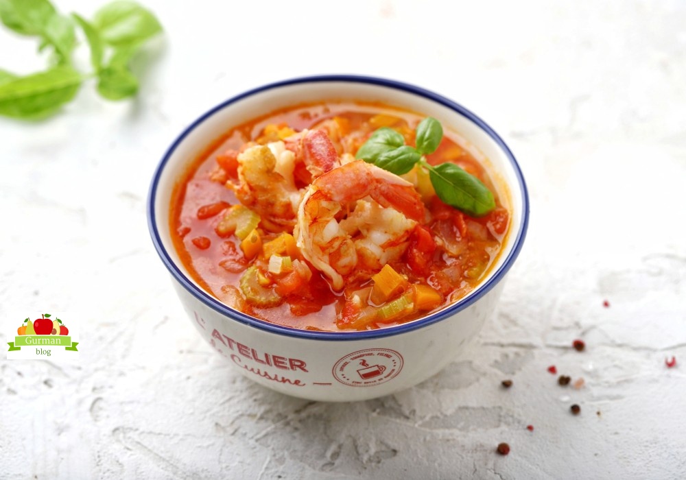 Томатный суп с креветками