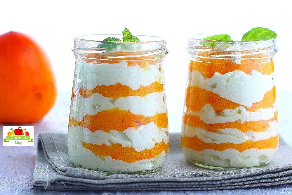 Творожный десерт с хурмой – всего 5 ингредиентов