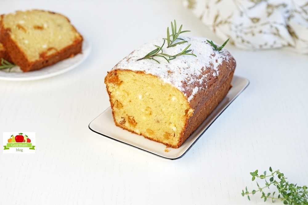 Творожный кекс с изюмом в духовке