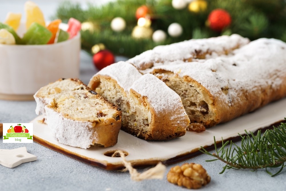 Творожный штоллен с орехами и цукатами