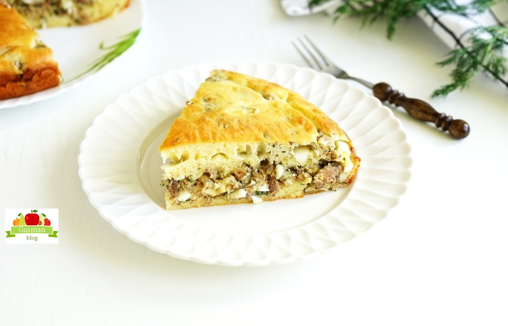 Заливной пирог с рыбными консервами