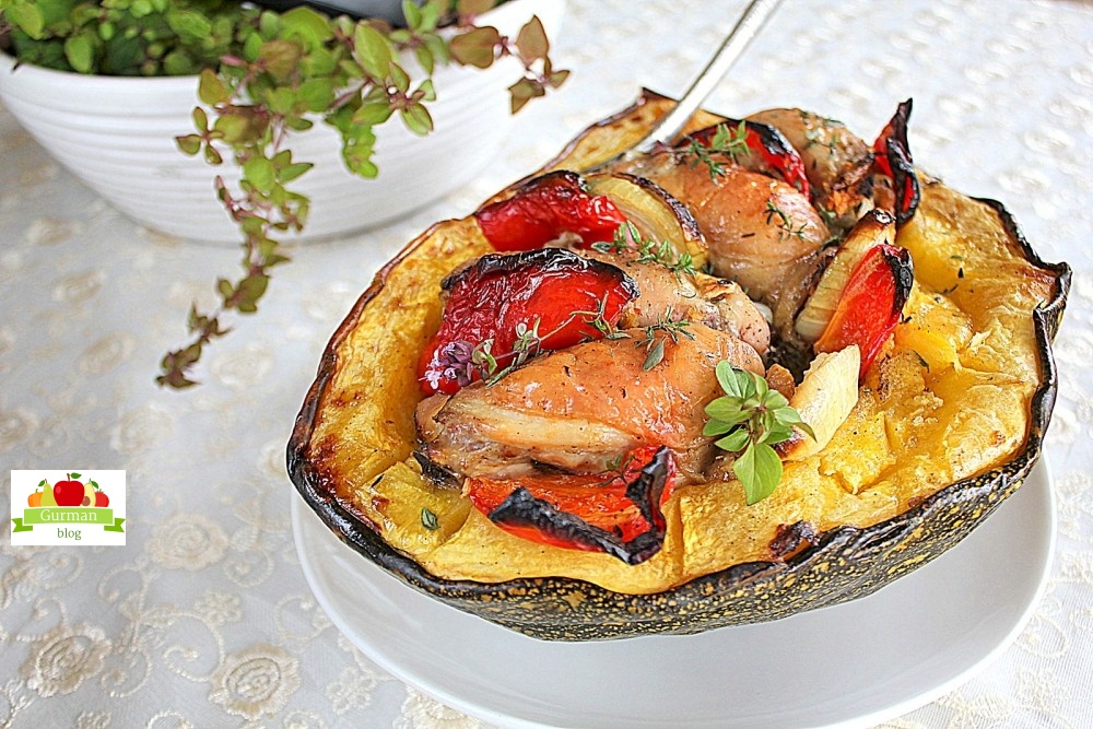 Запеченная курица в тыкве