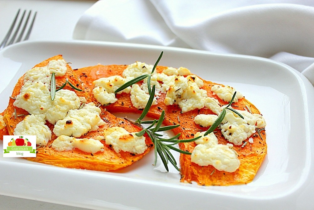 Запеченная тыква с сыром фетаки и розмарином