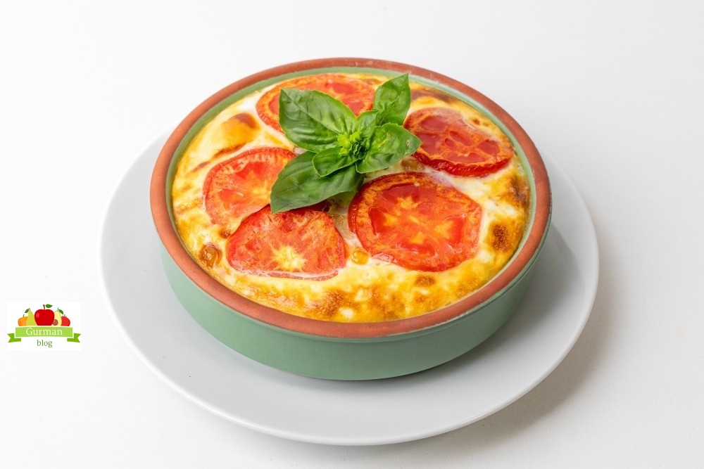 Запеканка с помидорами и сыром