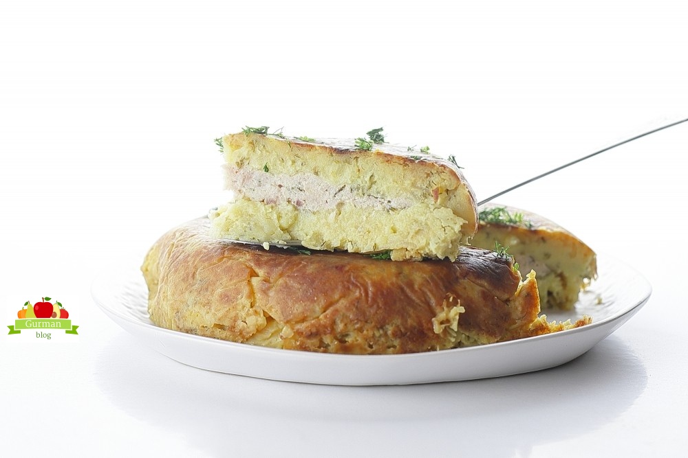 Запеканка в мультиварке из фарша и картошки