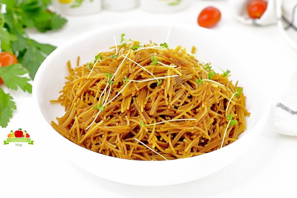 Жареная вермишель на сковороде