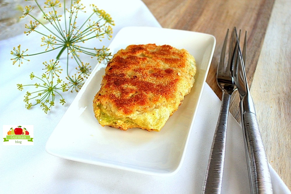 Жареные конверты из капусты с фаршем