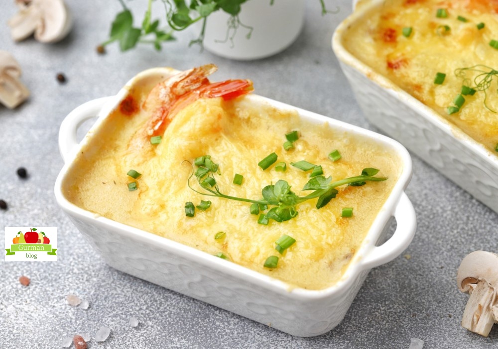 Жульен с креветками и сыром